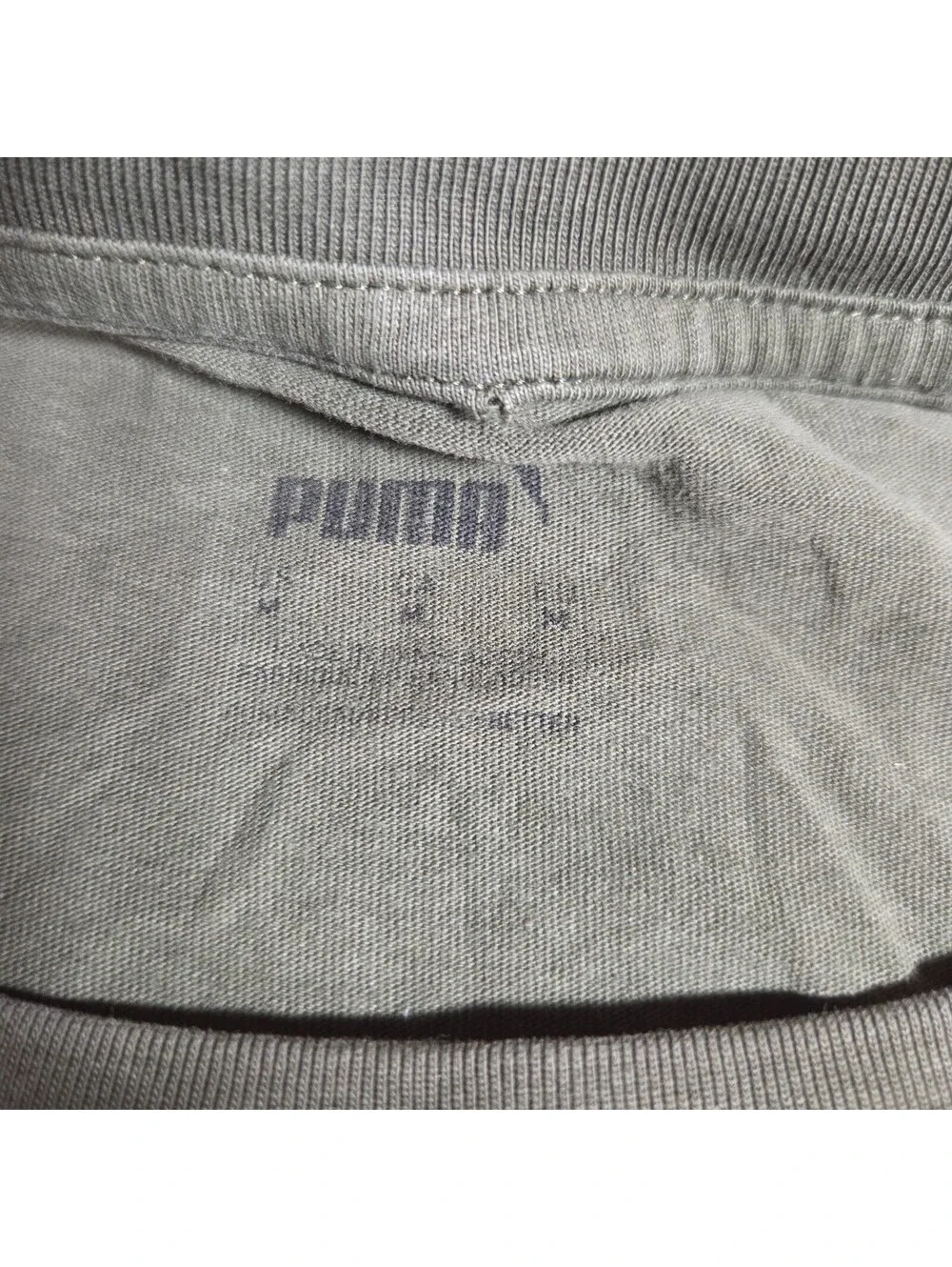 Puma men essential